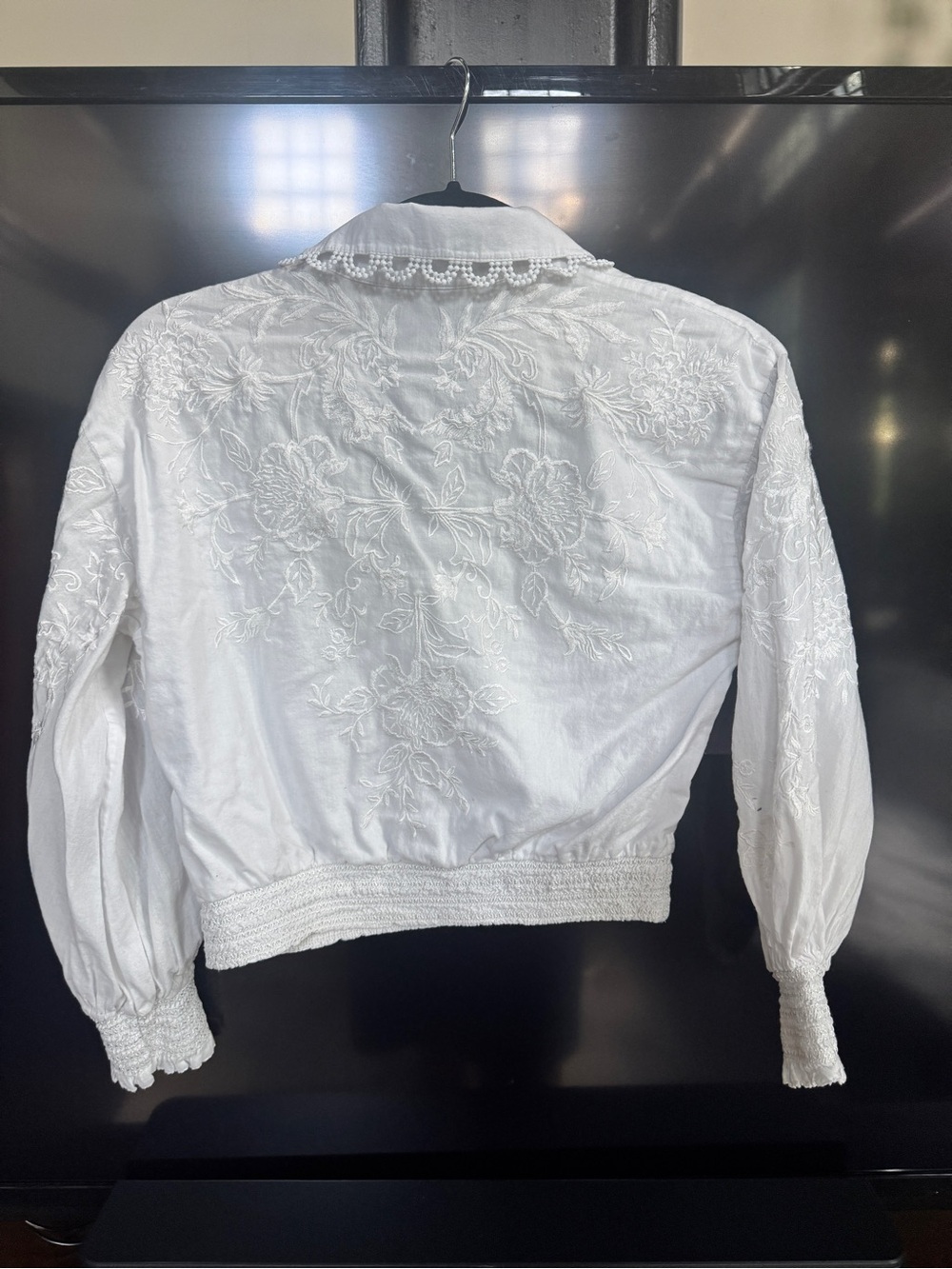 Alice + Olivia White Embroidered Cotton Button-Front Blouse - Picture 2 of 5